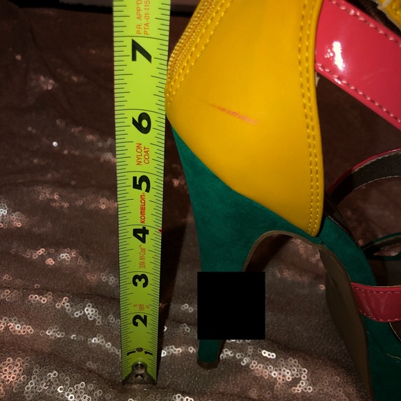 CHARLOTTE RUSSE | Platforms - Picture 7 of 8